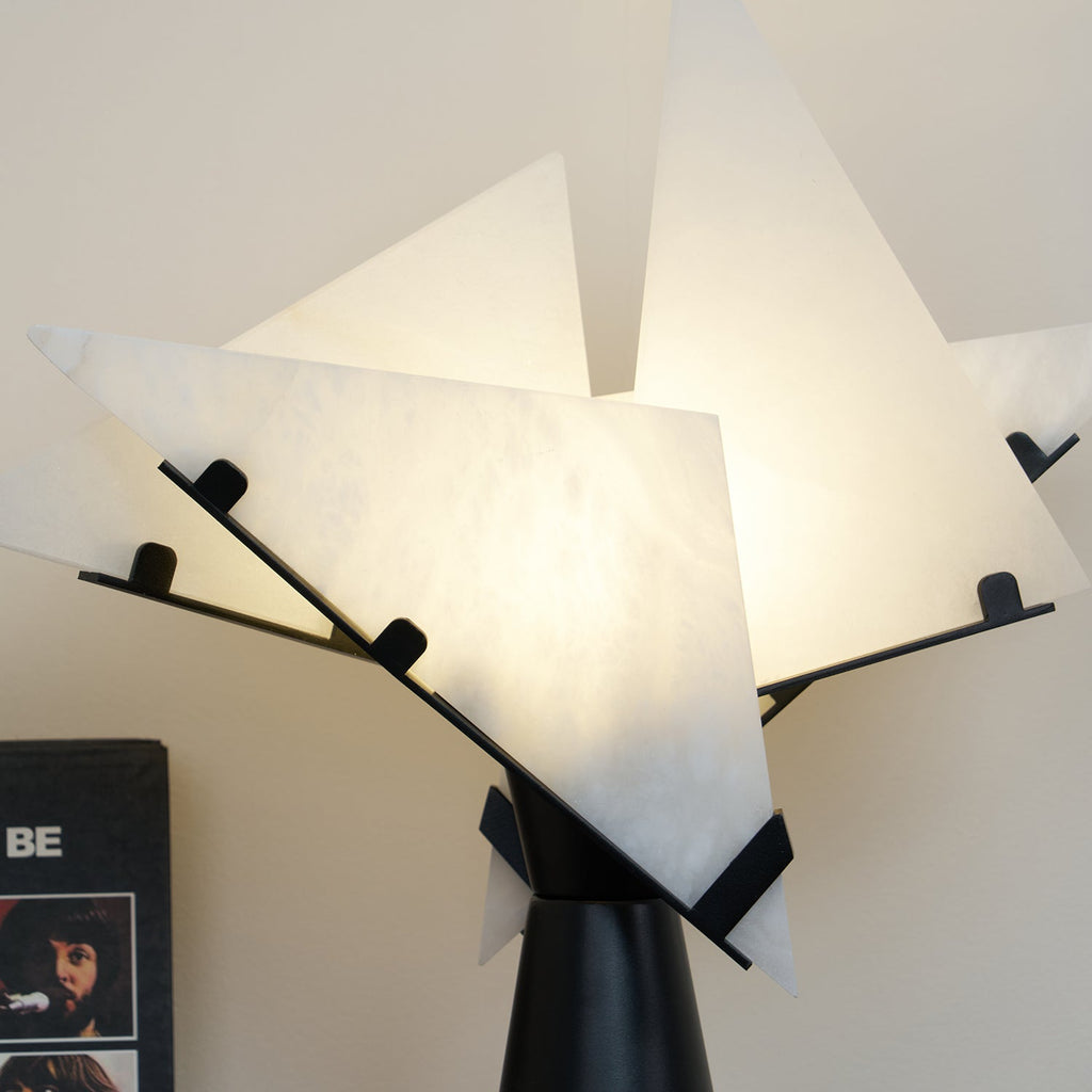 Lampe à poser moderne Evar en Albâtre Noir et blanc