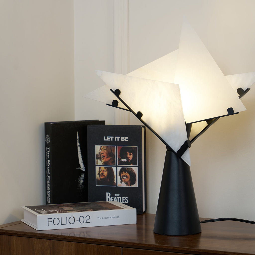 Lampe à poser moderne Evar en Albâtre Noir et blanc