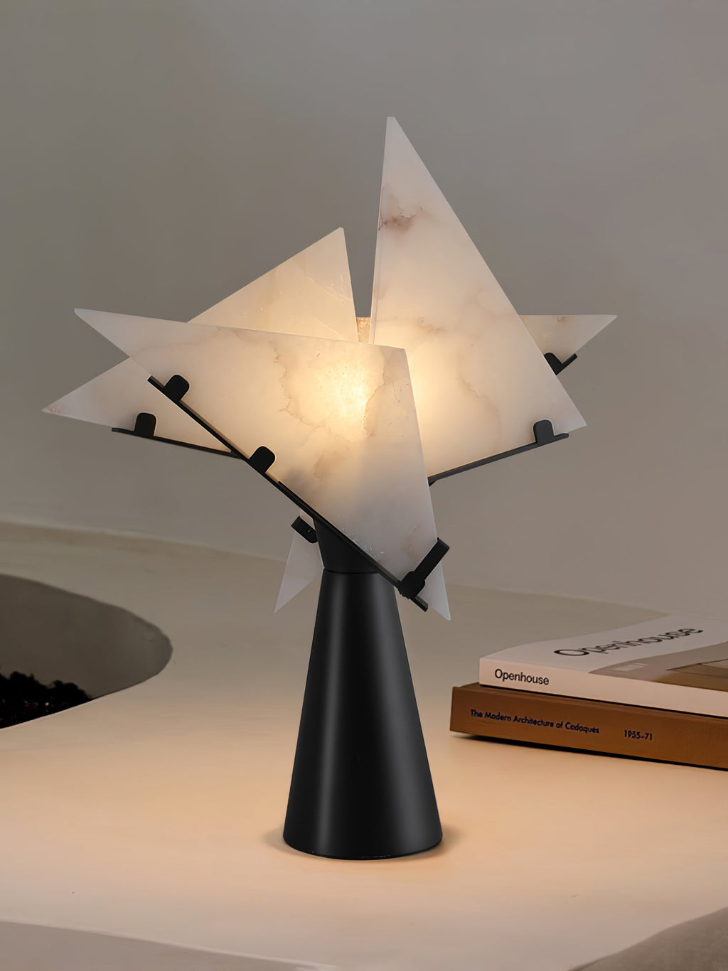 Lampe à poser moderne Evar en Albâtre Noir et blanc