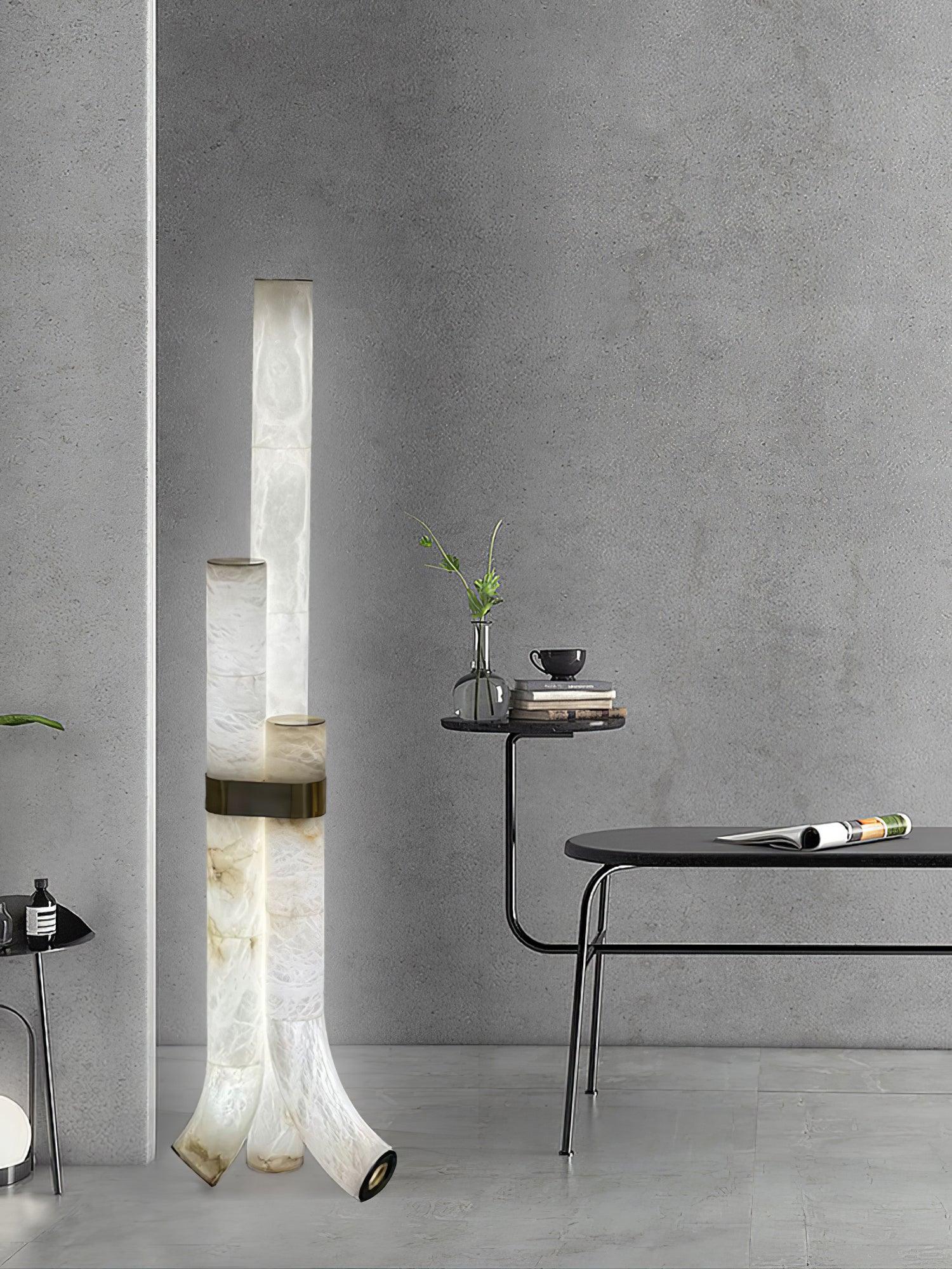 Lampadaire moderne Askild en Albâtre