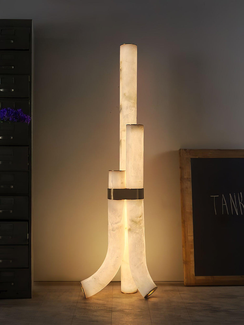 Lampadaire moderne Askild en Albâtre