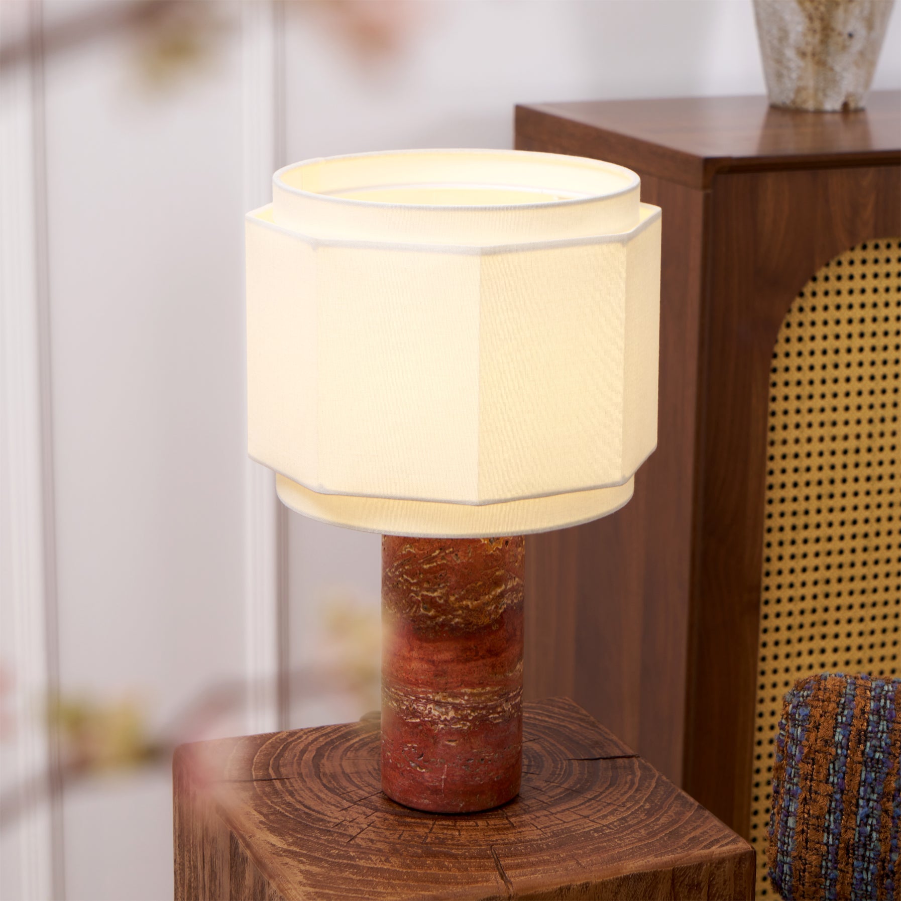 Lampe à poser moderne Edric en Marbre Rouge et blanc