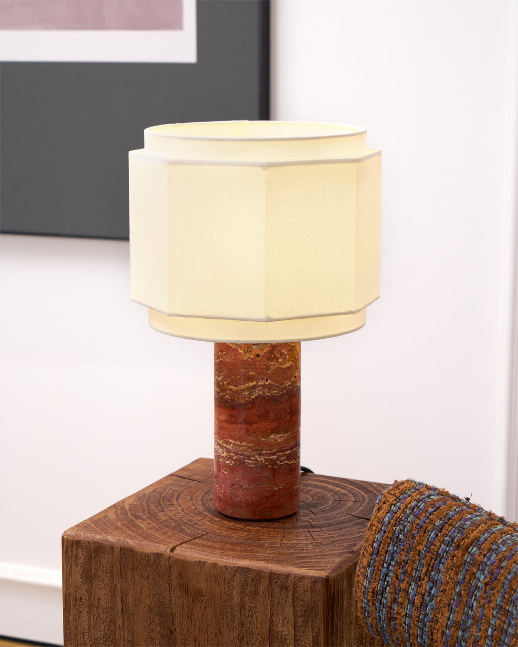 Lampe à poser moderne Edric en Marbre Rouge et blanc