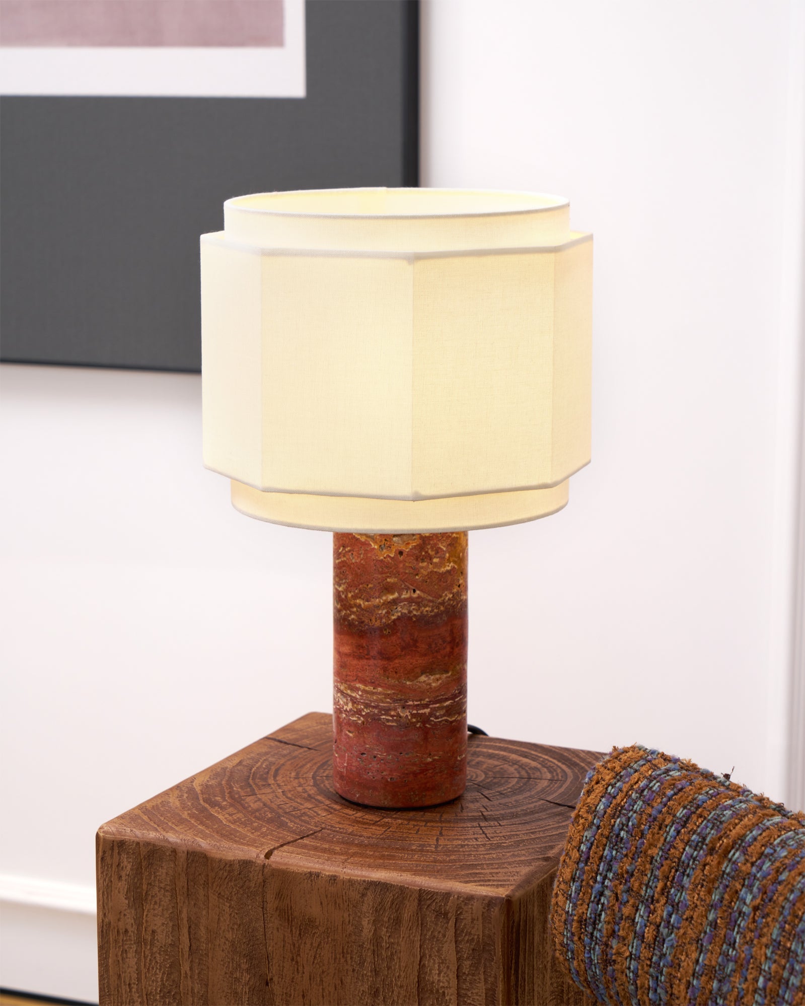 Lampe à poser moderne Edric en Marbre Rouge et blanc