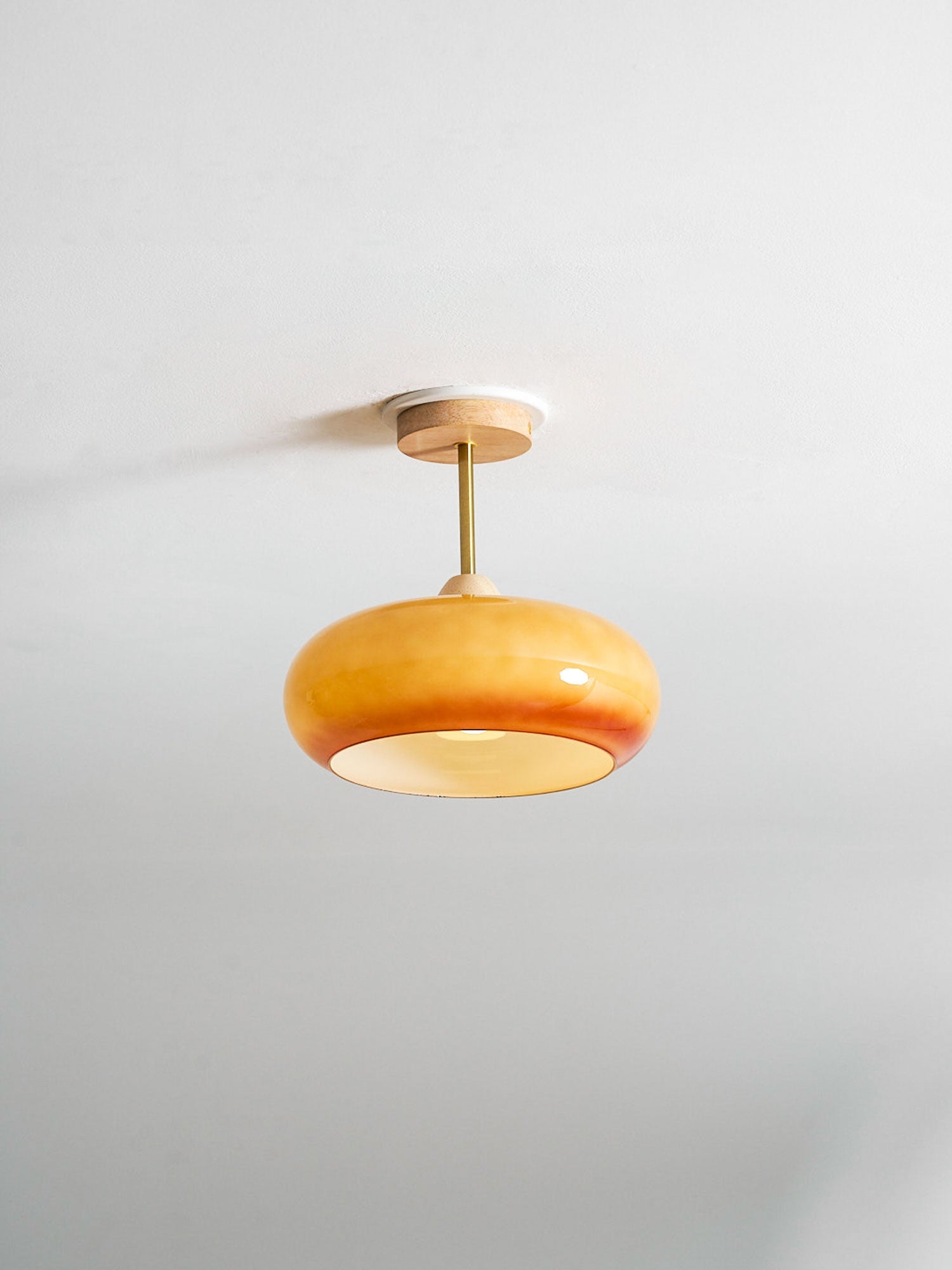 Plafonnier moderne Launo en Naturel bois et Orange