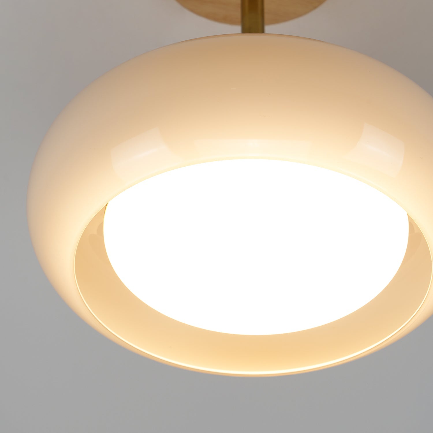 Plafonnier moderne Launo en Naturel bois et Orange