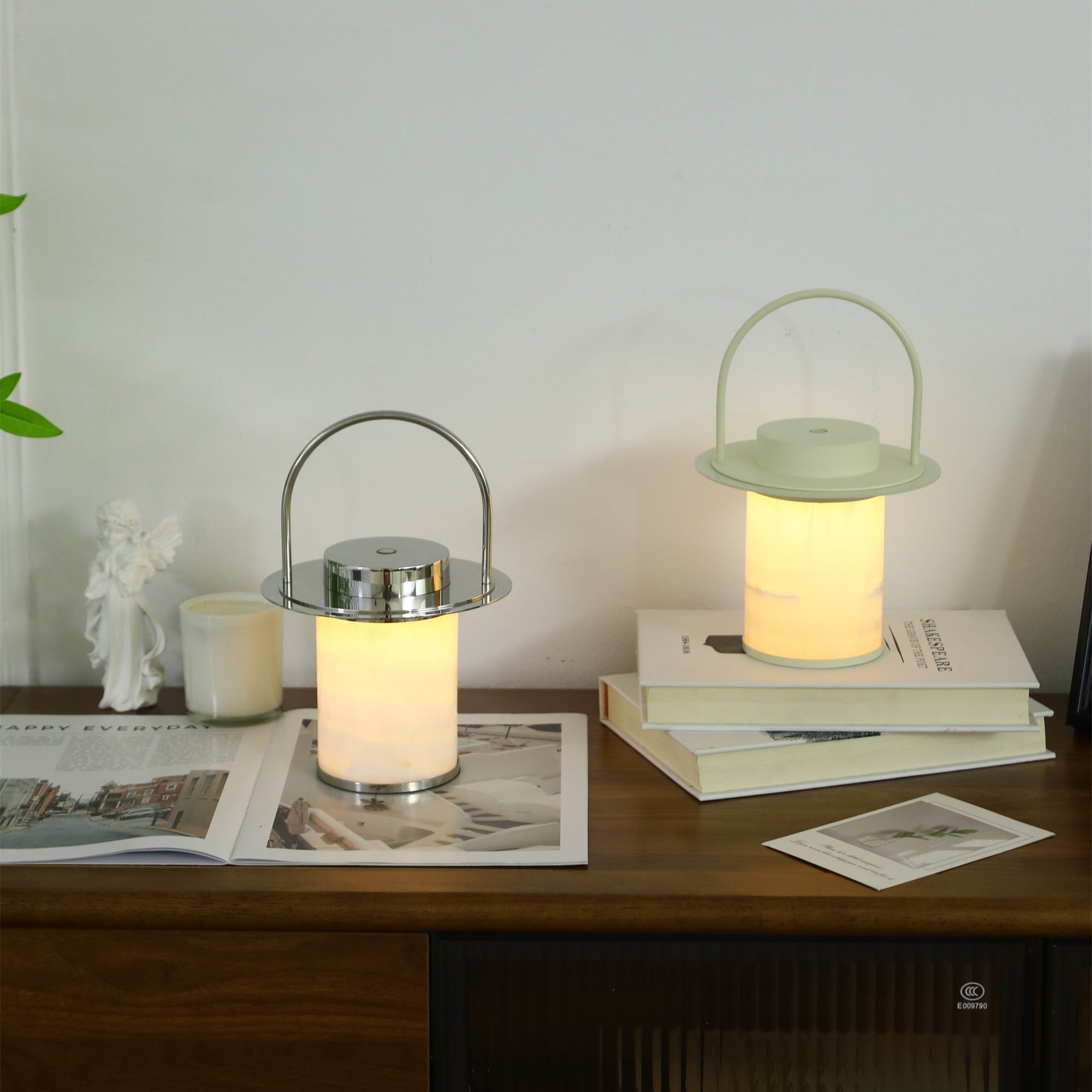 Lampe à poser moderne Styr en Albâtre Beige et blanc