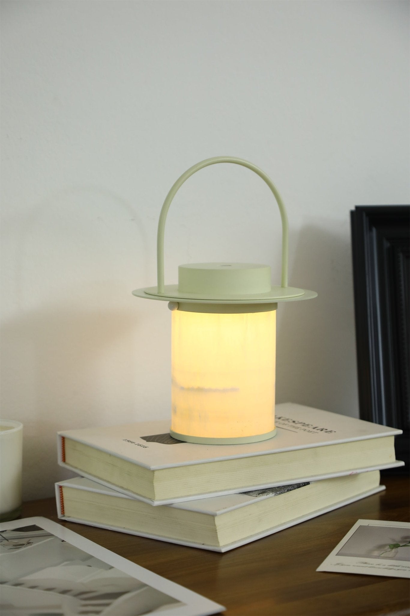 Lampe à poser moderne Styr en Albâtre Chrome et blanc