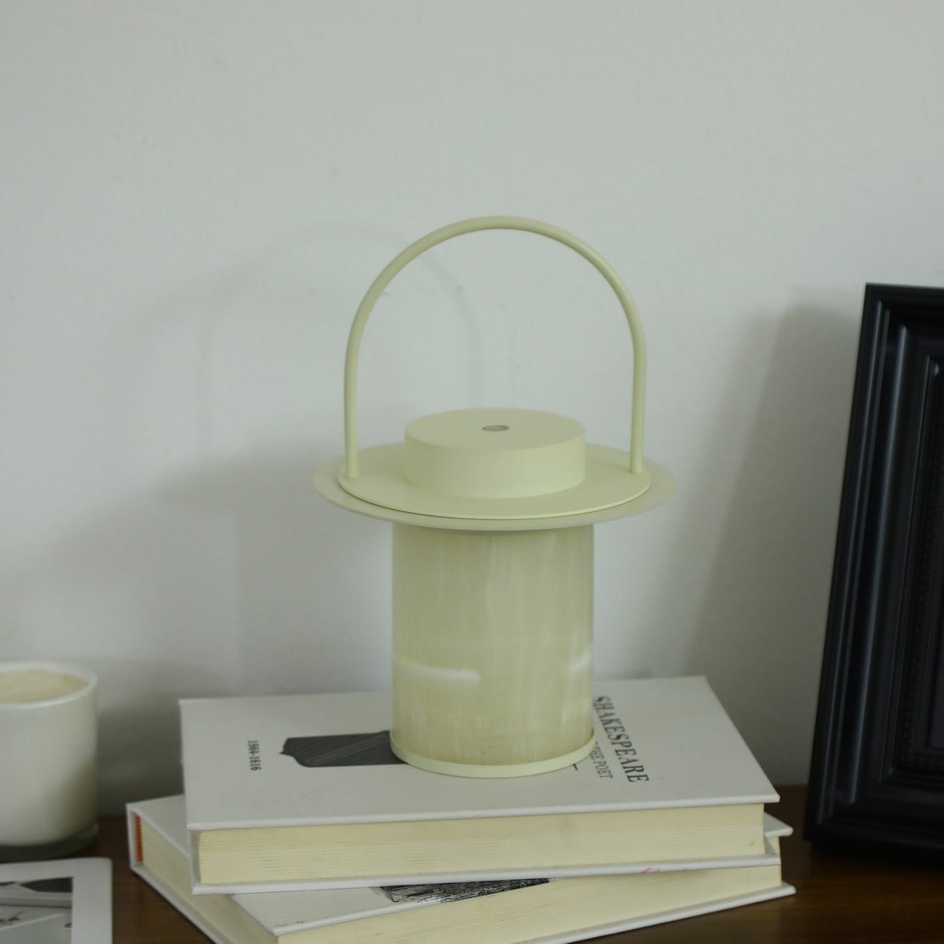 Lampe à poser moderne Styr en Albâtre Chrome et blanc