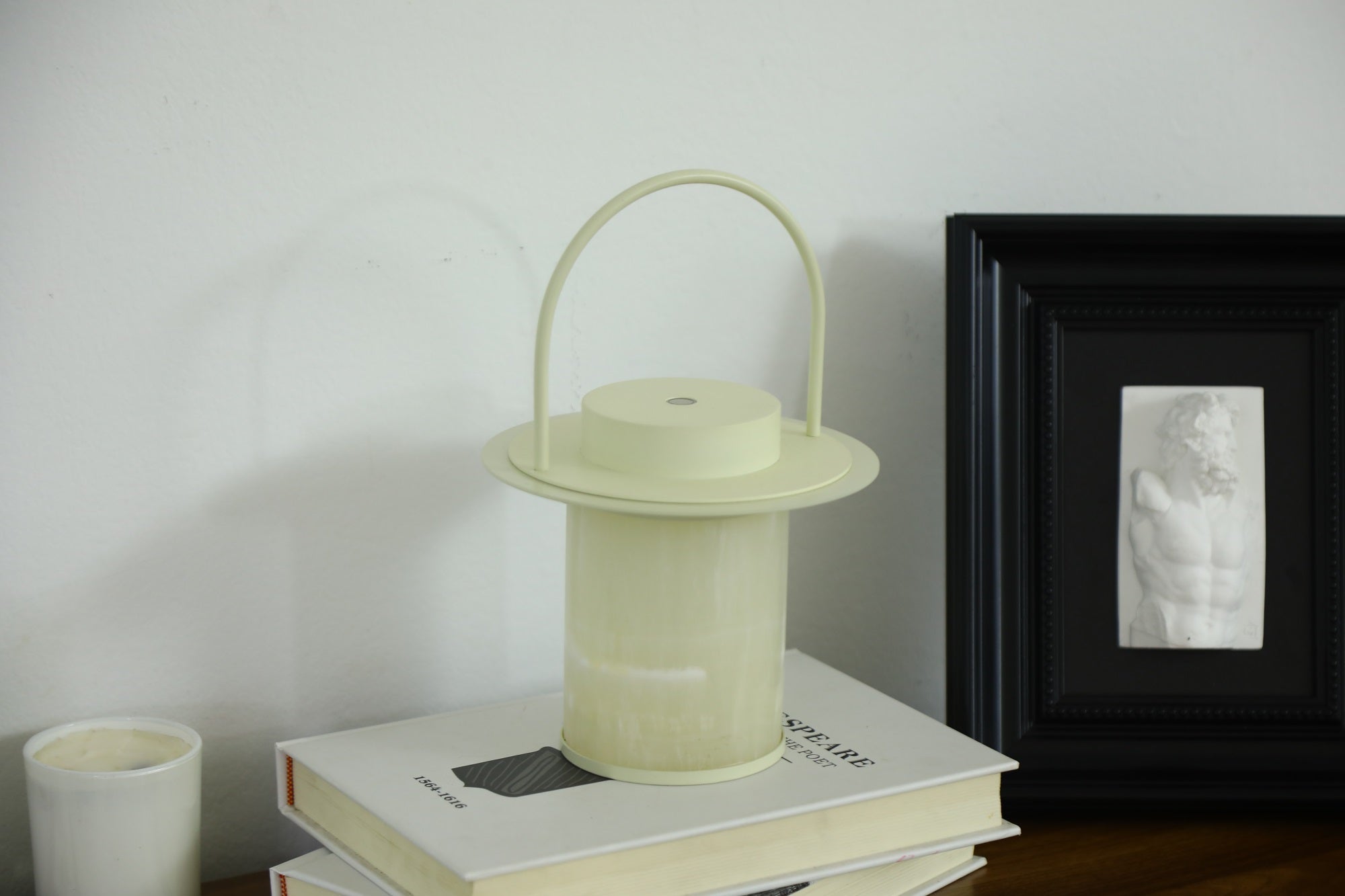 Lampe à poser moderne Styr en Albâtre Chrome et blanc