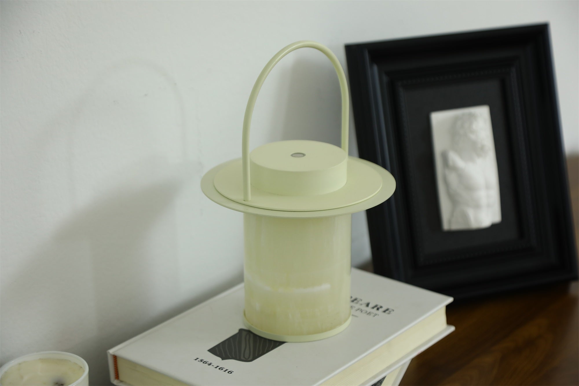 Lampe à poser moderne Styr en Albâtre Chrome et blanc