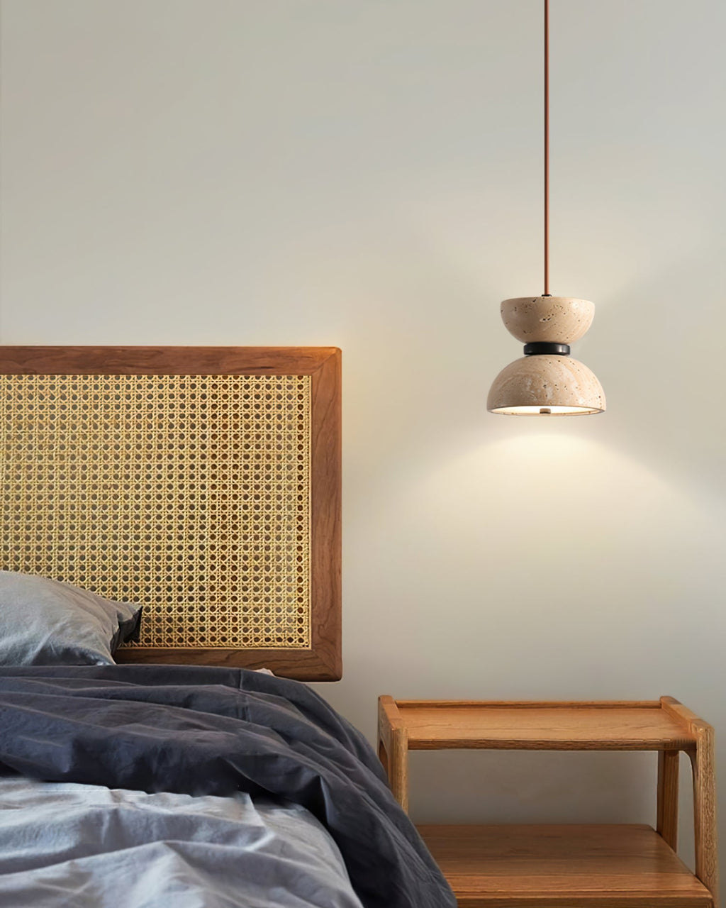 Suspension moderne Arnvard en Travertin jaune