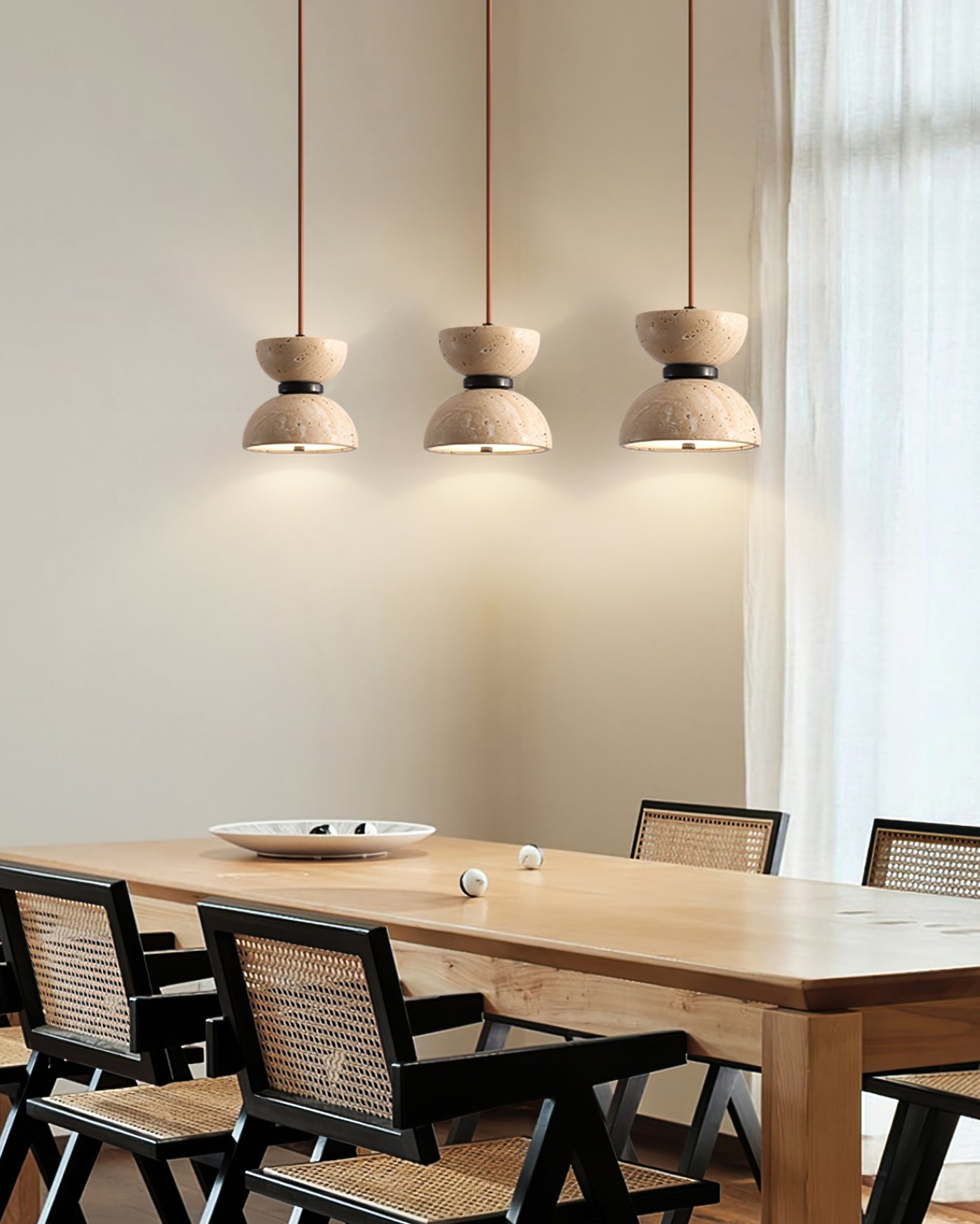 Suspension moderne Arnvard en Travertin jaune