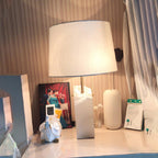 Lampe à poser moderne Ward en Doré et blanc albâtre
