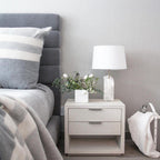Lampe à poser moderne Ward en Doré et blanc albâtre