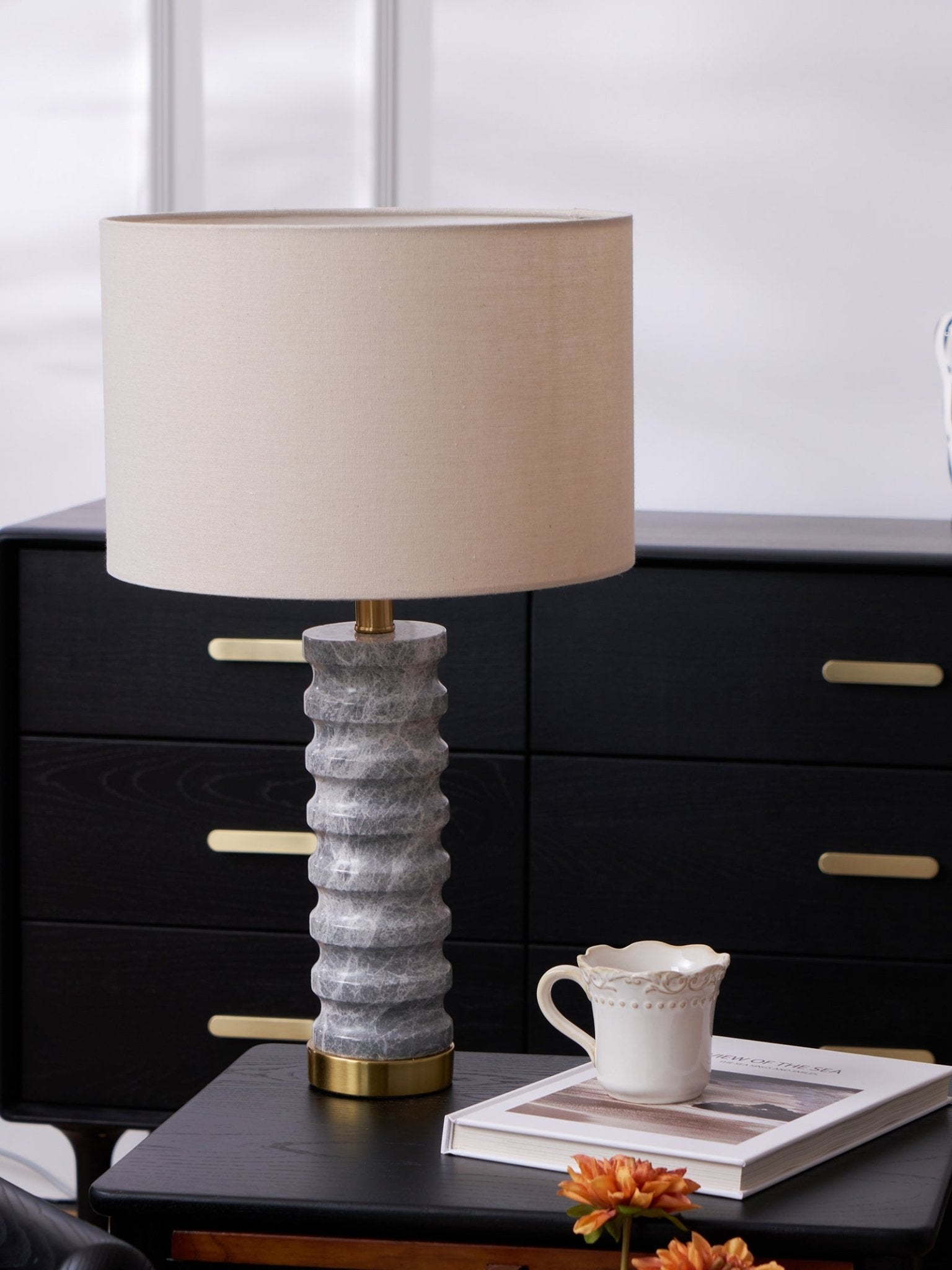 Lampe à poser moderne Jorund en pierre Gris et beige