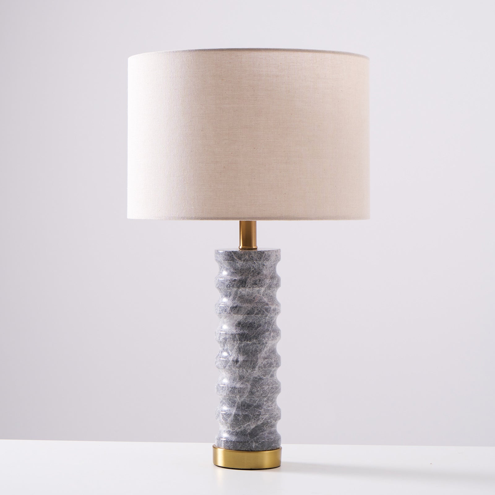 Lampe à poser moderne Jorund en pierre Gris et beige