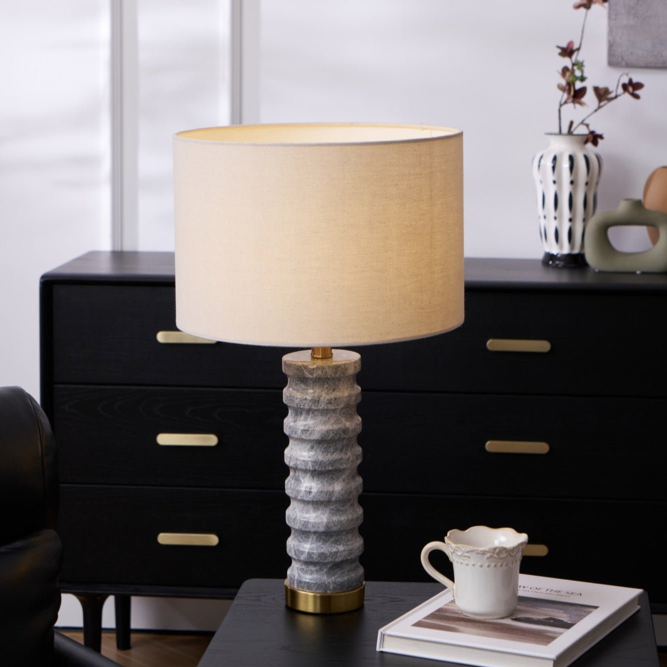 Lampe à poser moderne Jorund en pierre Gris et beige