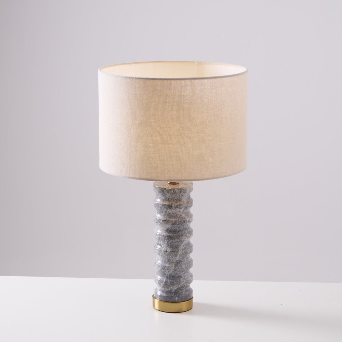 Lampe à poser moderne Jorund en pierre Gris et beige