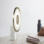 Lampe à poser moderne Reed en Fer Blanc et doré