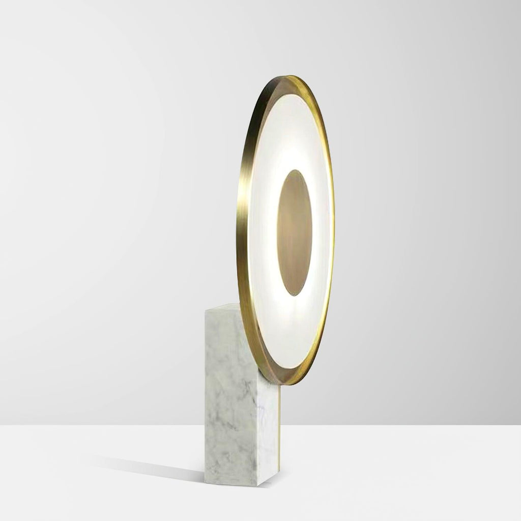 Lampe à poser moderne Reed en Fer Blanc et doré