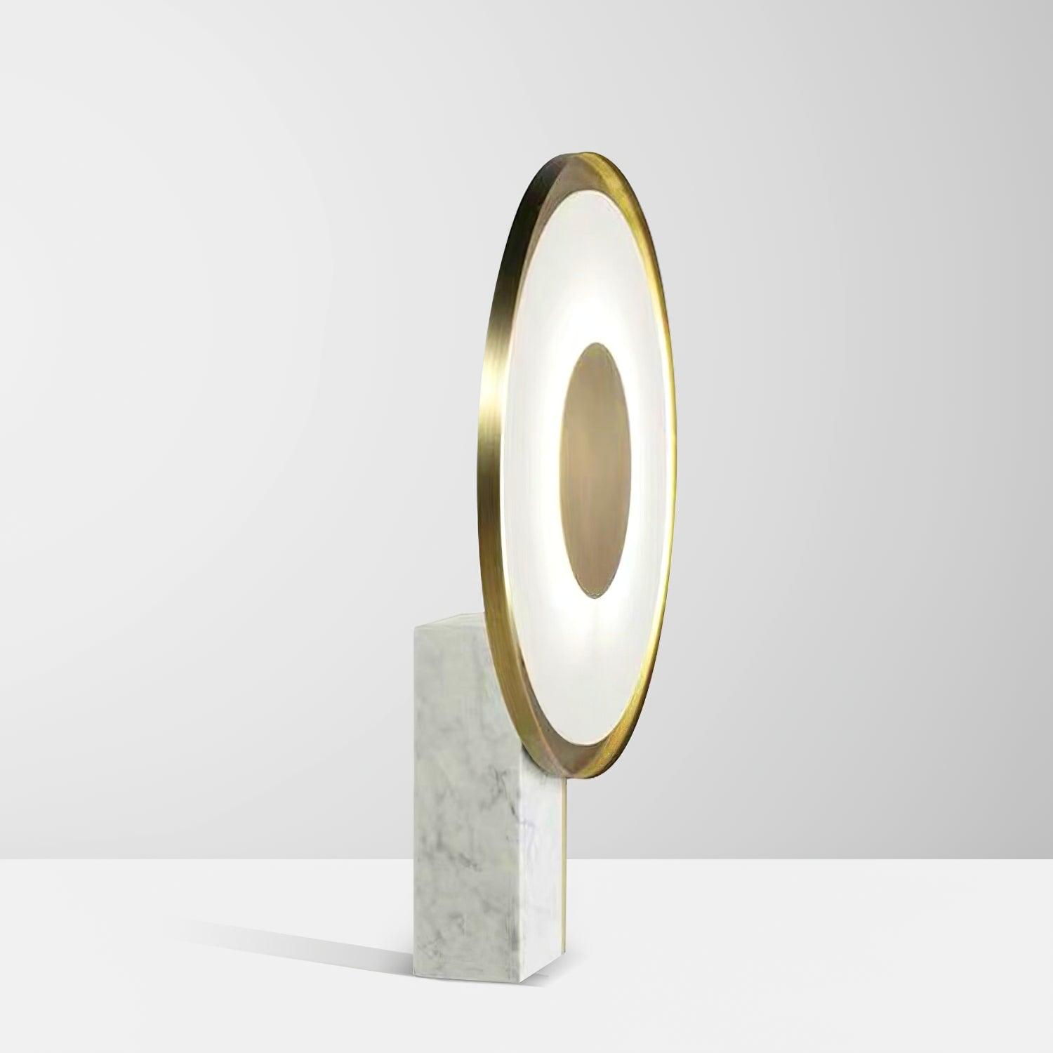 Lampe à poser moderne Reed en Fer Blanc et doré