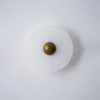 Applique murale moderne Tyr en Albâtre Blanc et bronze