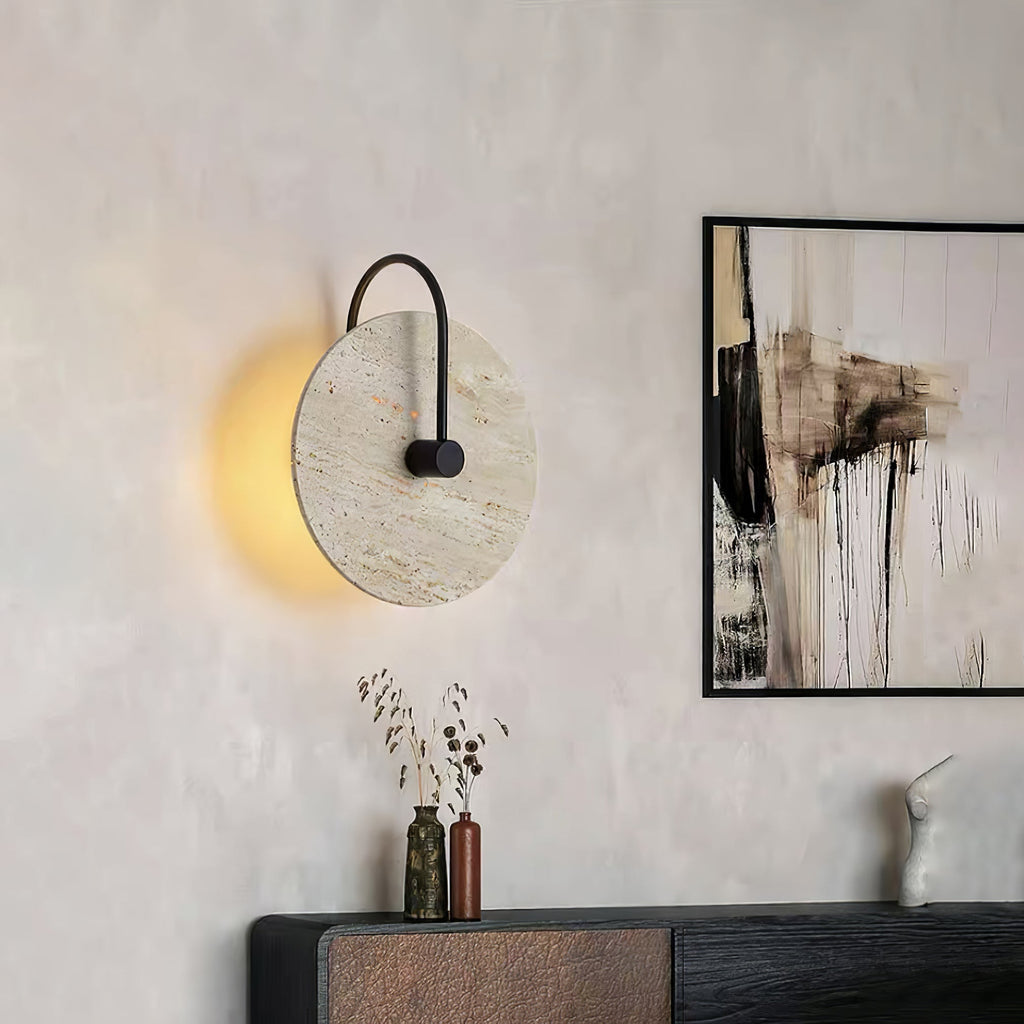 Applique murale moderne Frantz en Travertin jaune