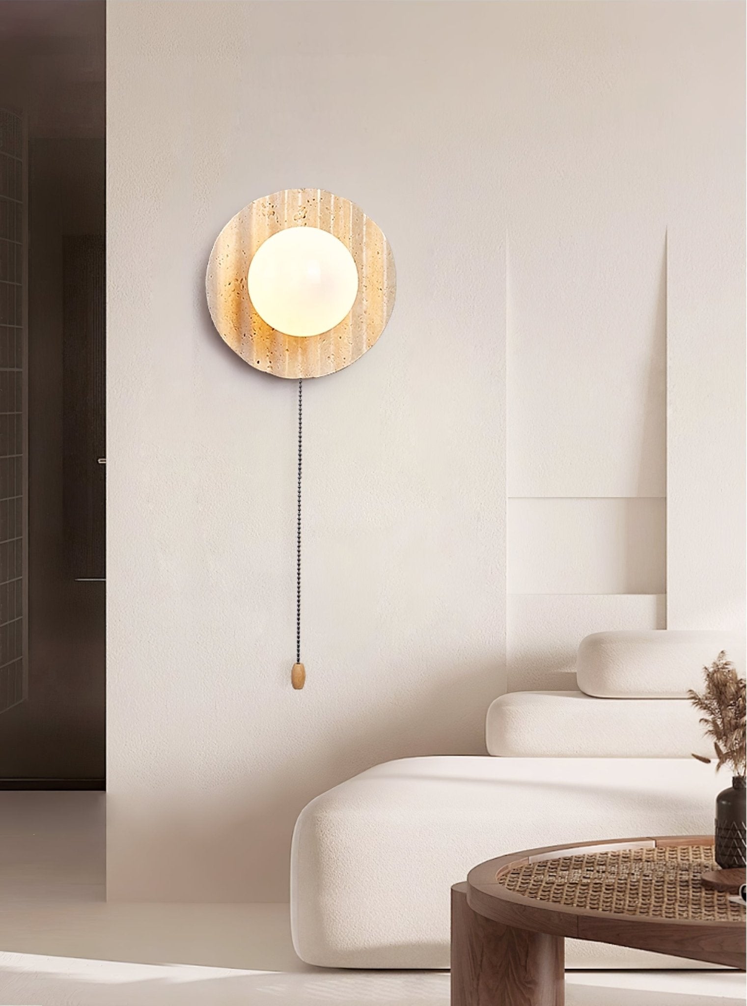 Applique murale moderne Alfie en Travertin jaune et blanc