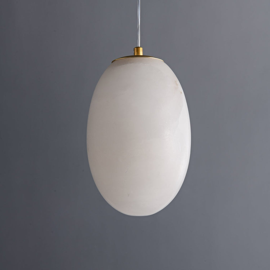 Suspension moderne Xander en Albâtre Laiton et blanc