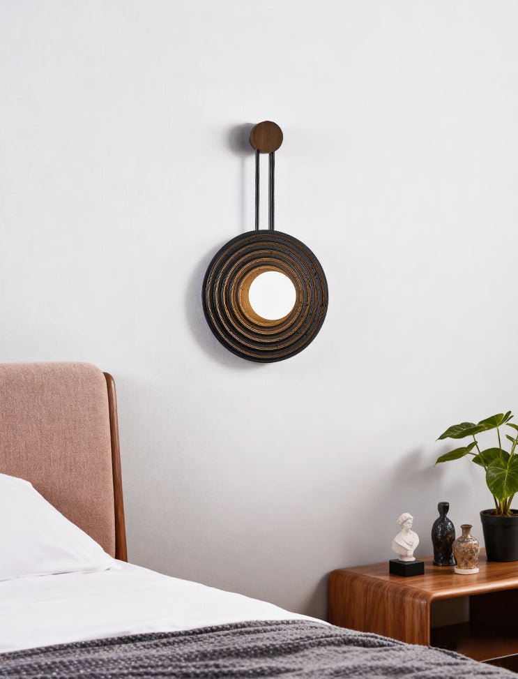 Applique murale moderne Sten en Noir travertin et foncé noyer