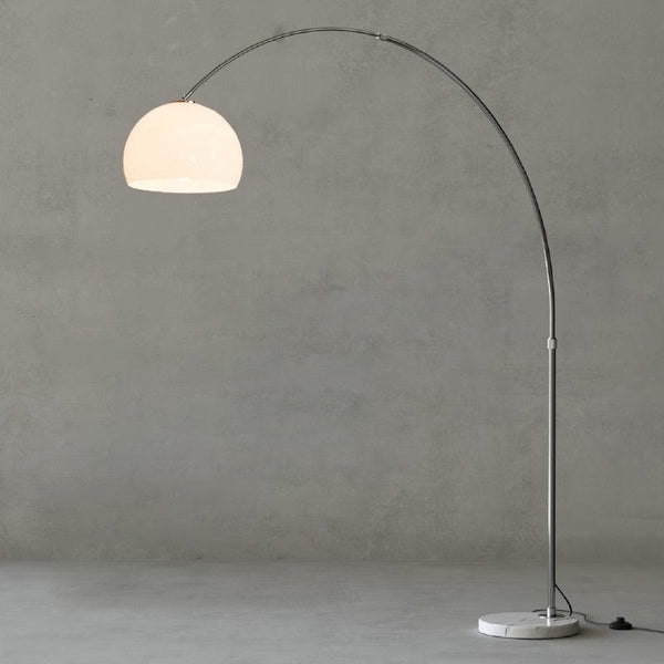 Lampadaire industriel Karle en Marbre blanc