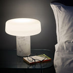 Lampe à poser moderne Byrne en Vert marbre et blanc