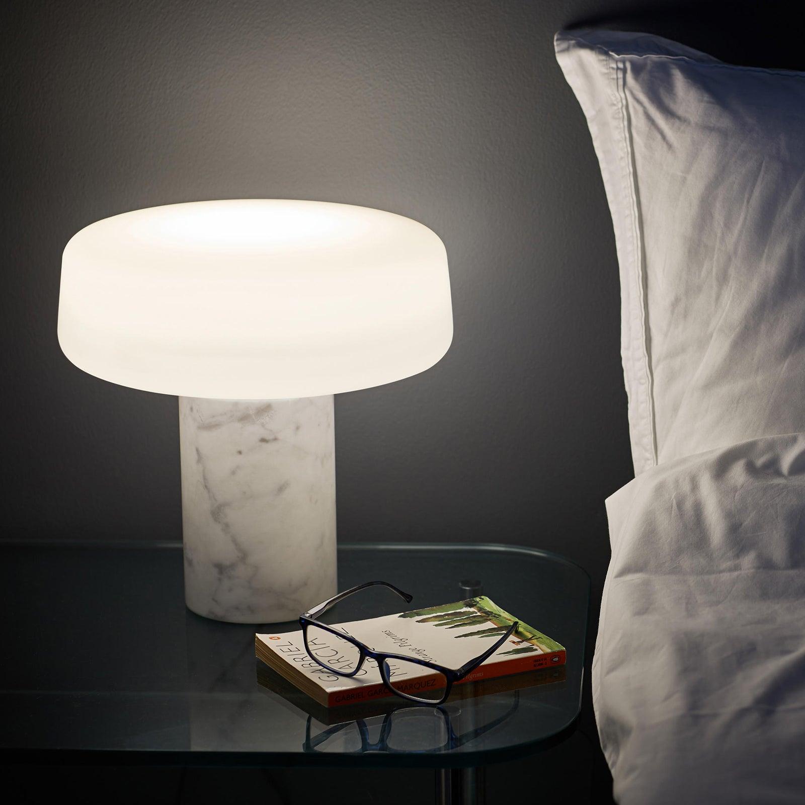 Lampe à poser moderne Byrne en Blanc marbre et blanc