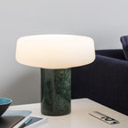 Lampe à poser moderne Byrne en Vert marbre et blanc