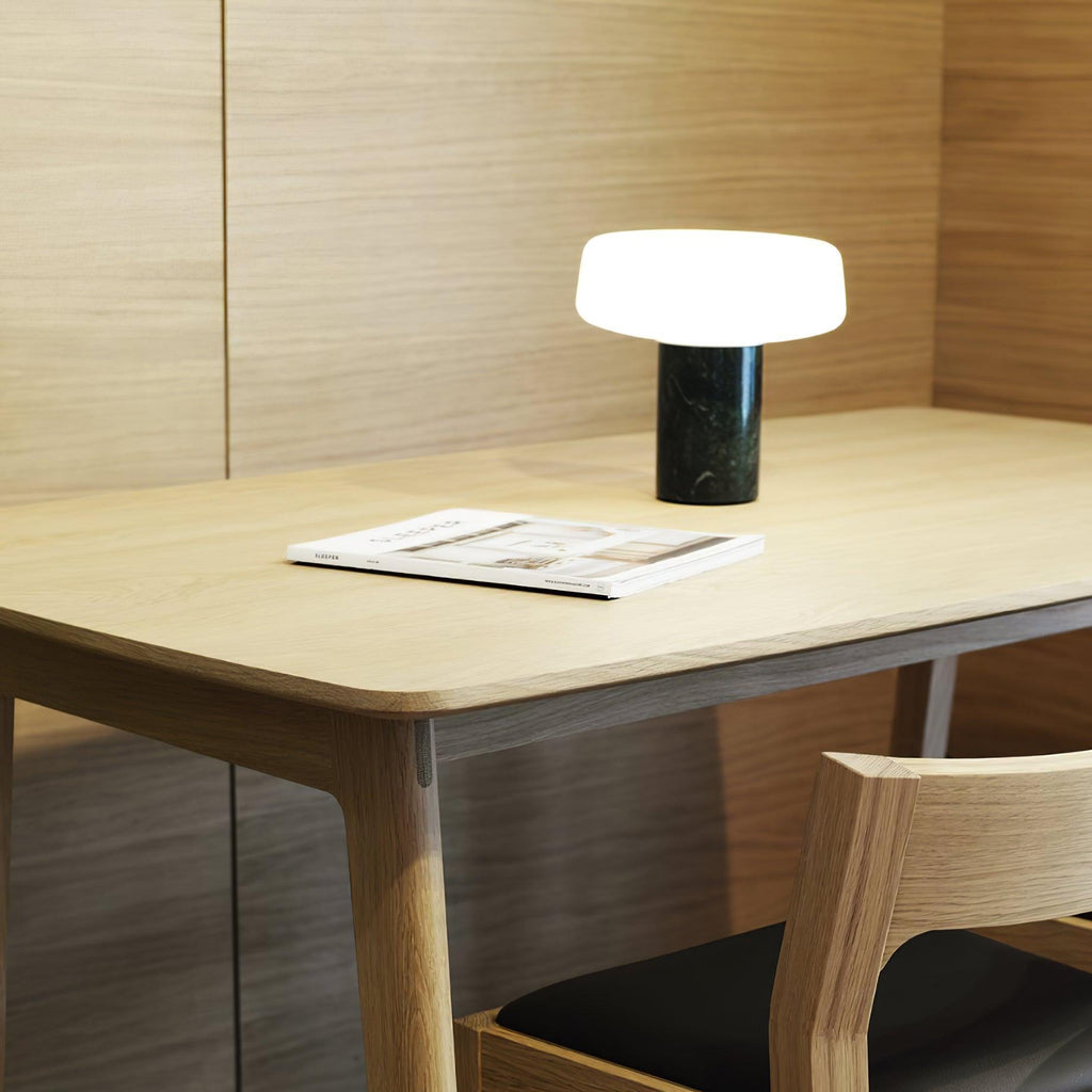 Lampe à poser moderne Byrne en Vert marbre et blanc
