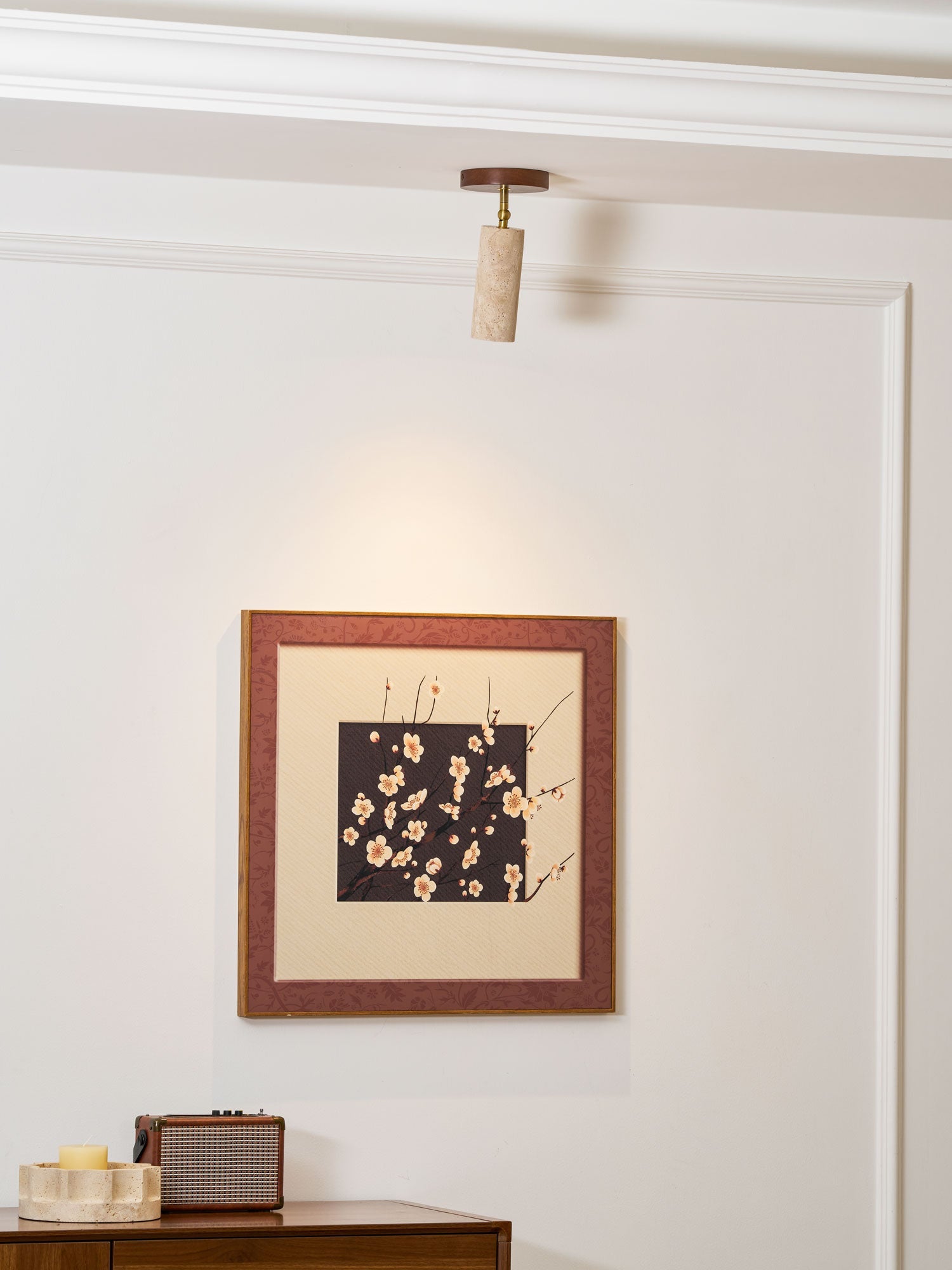 Plafonnier moderne Ansgar en pierre Noyer bois et travertin jaune