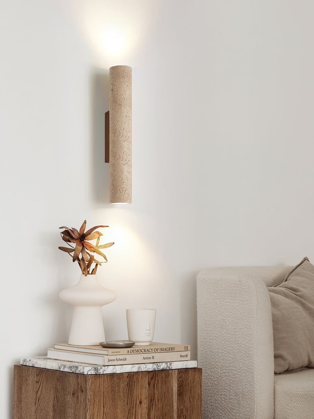 Applique murale moderne Eirikur en Noyer bois et travertin jaune