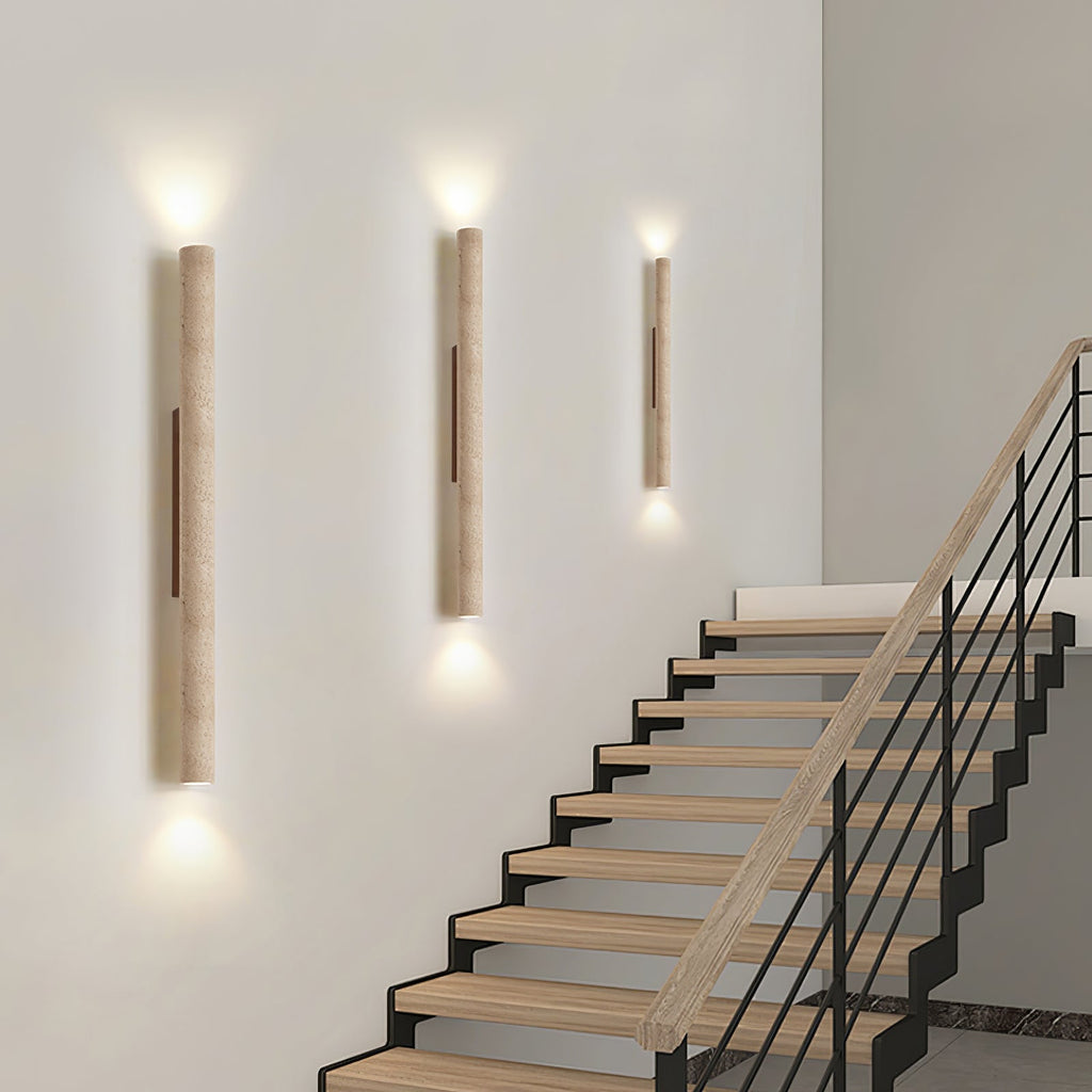 Applique murale moderne Eirikur en Noyer bois et travertin jaune