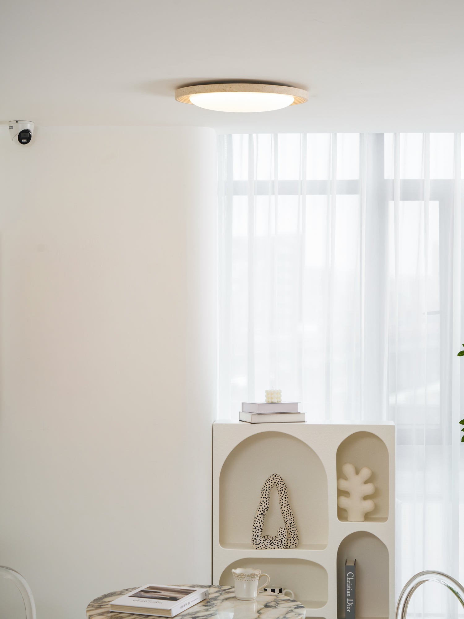 Plafonnier moderne Aslak en Travertin jaune et blanc