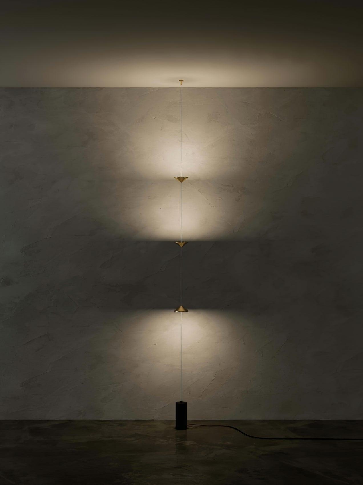 Lampadaire moderne Vaughan en Fer, Métal, Marbre Doré et noir