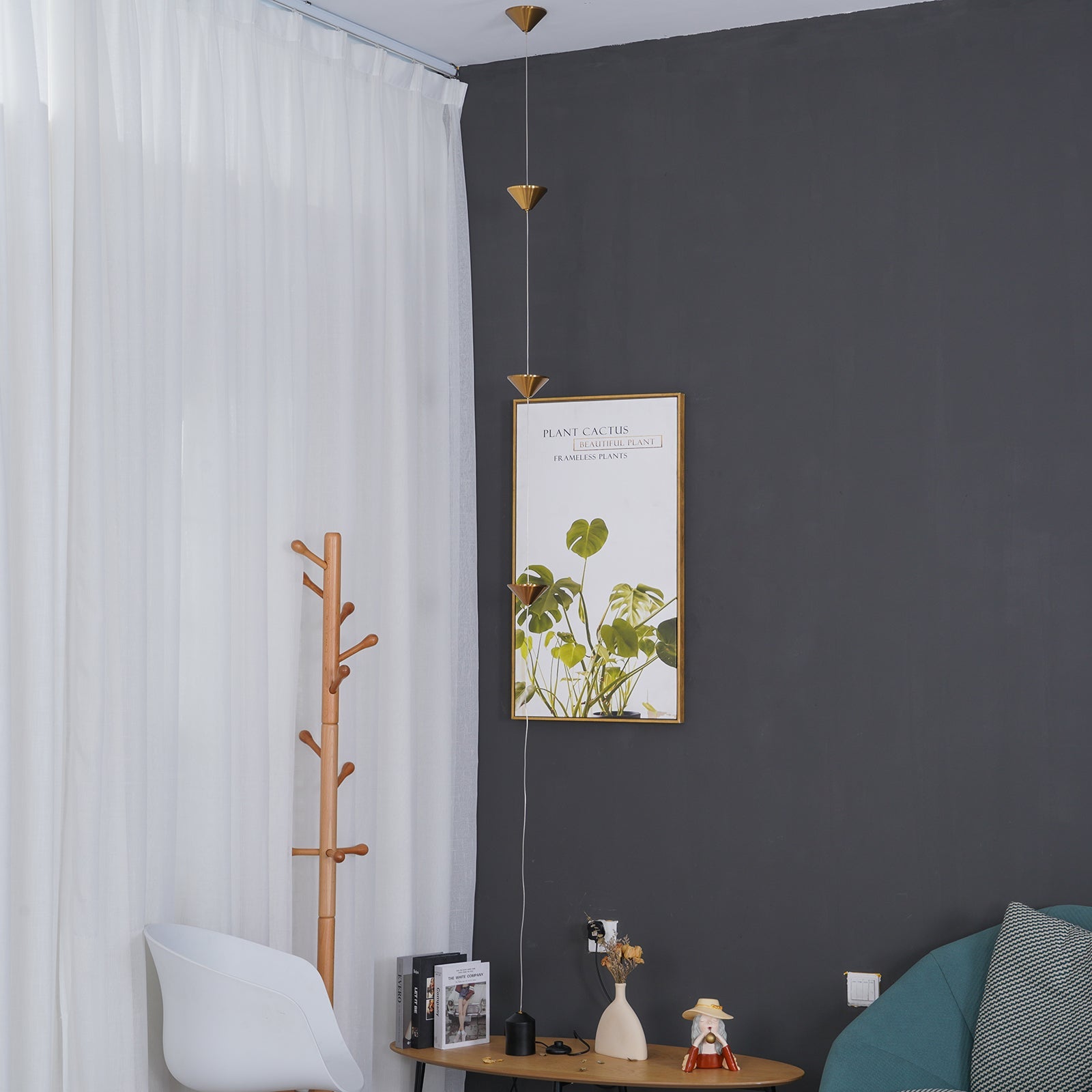 Lampadaire moderne Vaughan en Fer, Métal, Marbre Doré et noir