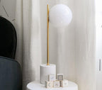 Lampe à poser moderne Hawk en Fer, Métal, Verre, Marbre Doré et blanc