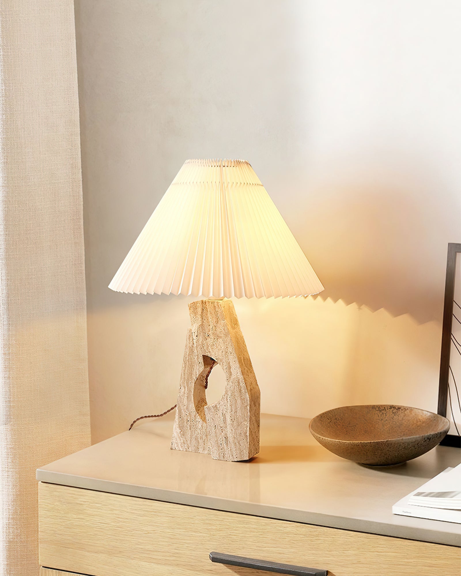 Lampe à poser moderne Dahl en pierre Beige et blanc