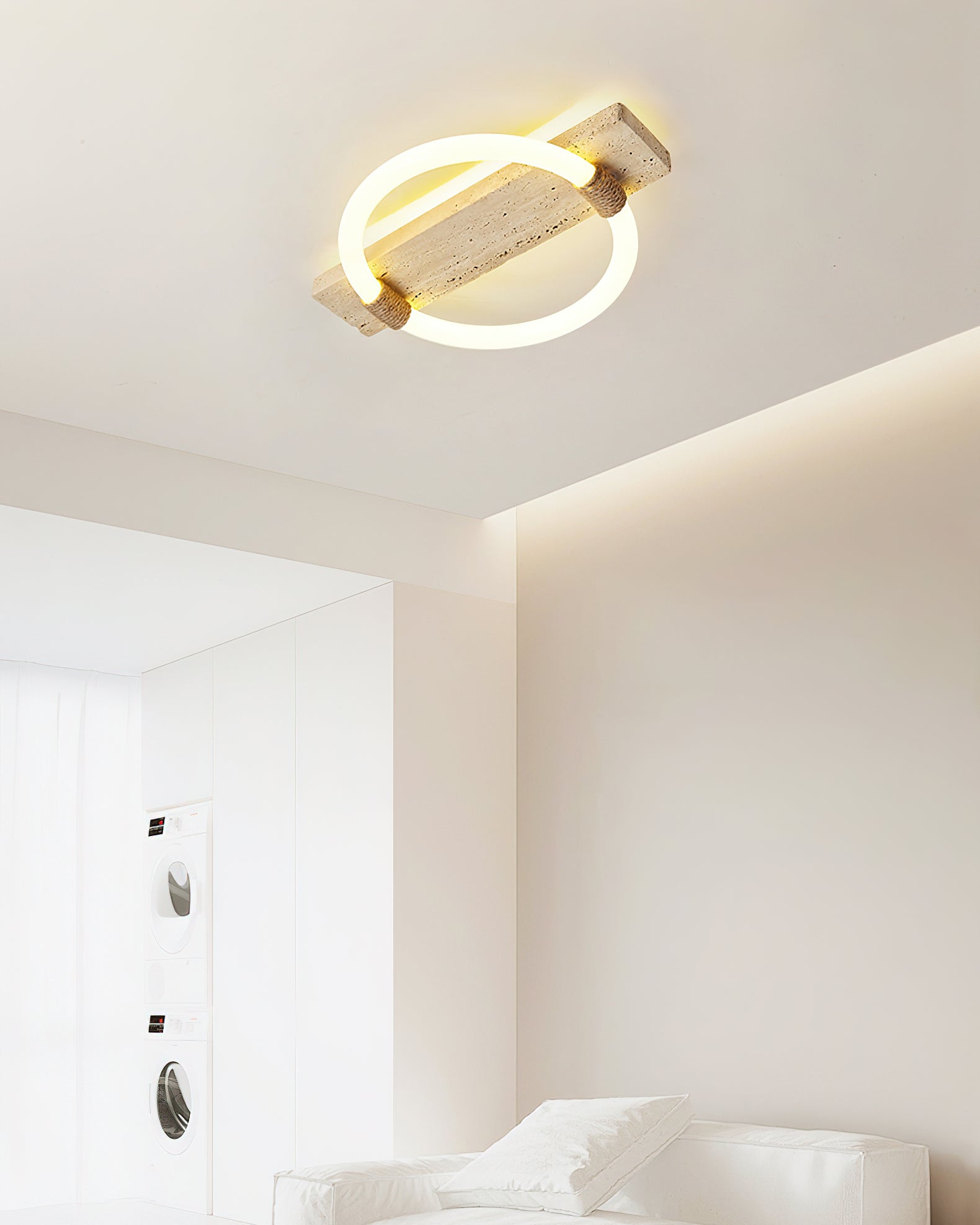 Plafonnier moderne Jeppe en pierre Travertin jaune et blanc