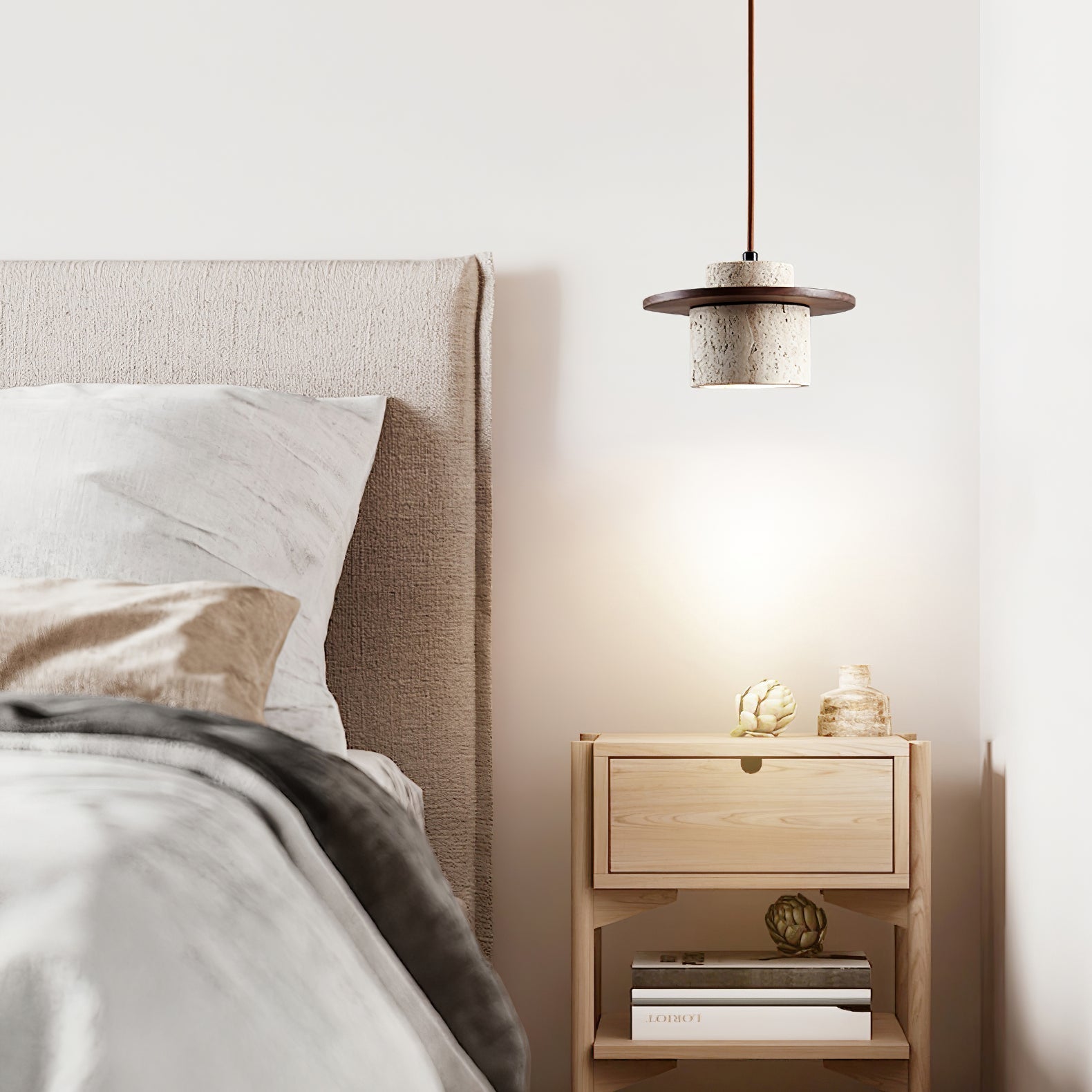 Suspension moderne Keats en Bois et travertin jaune