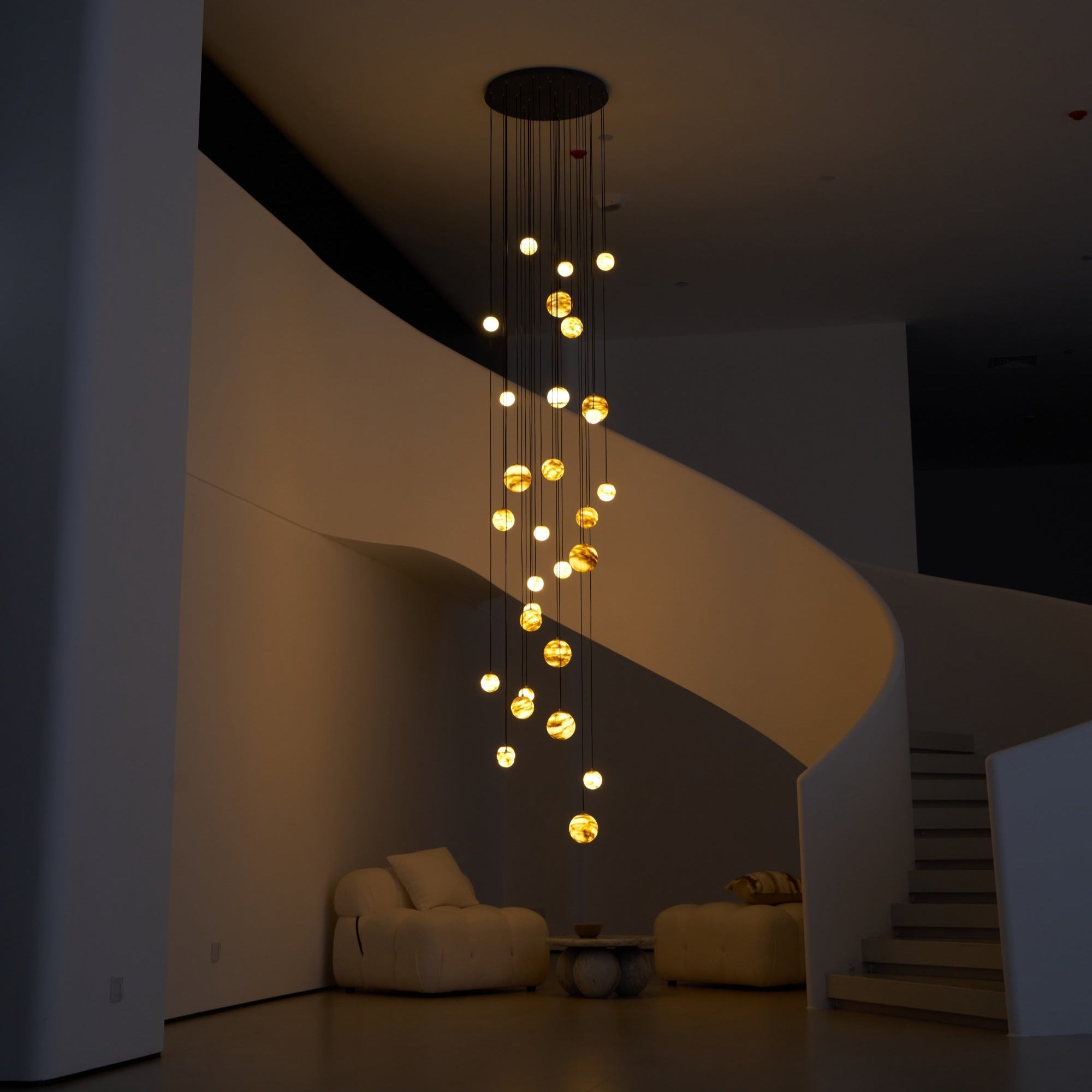 Lustre moderne Brynar en Doré et Naturel albâtre
