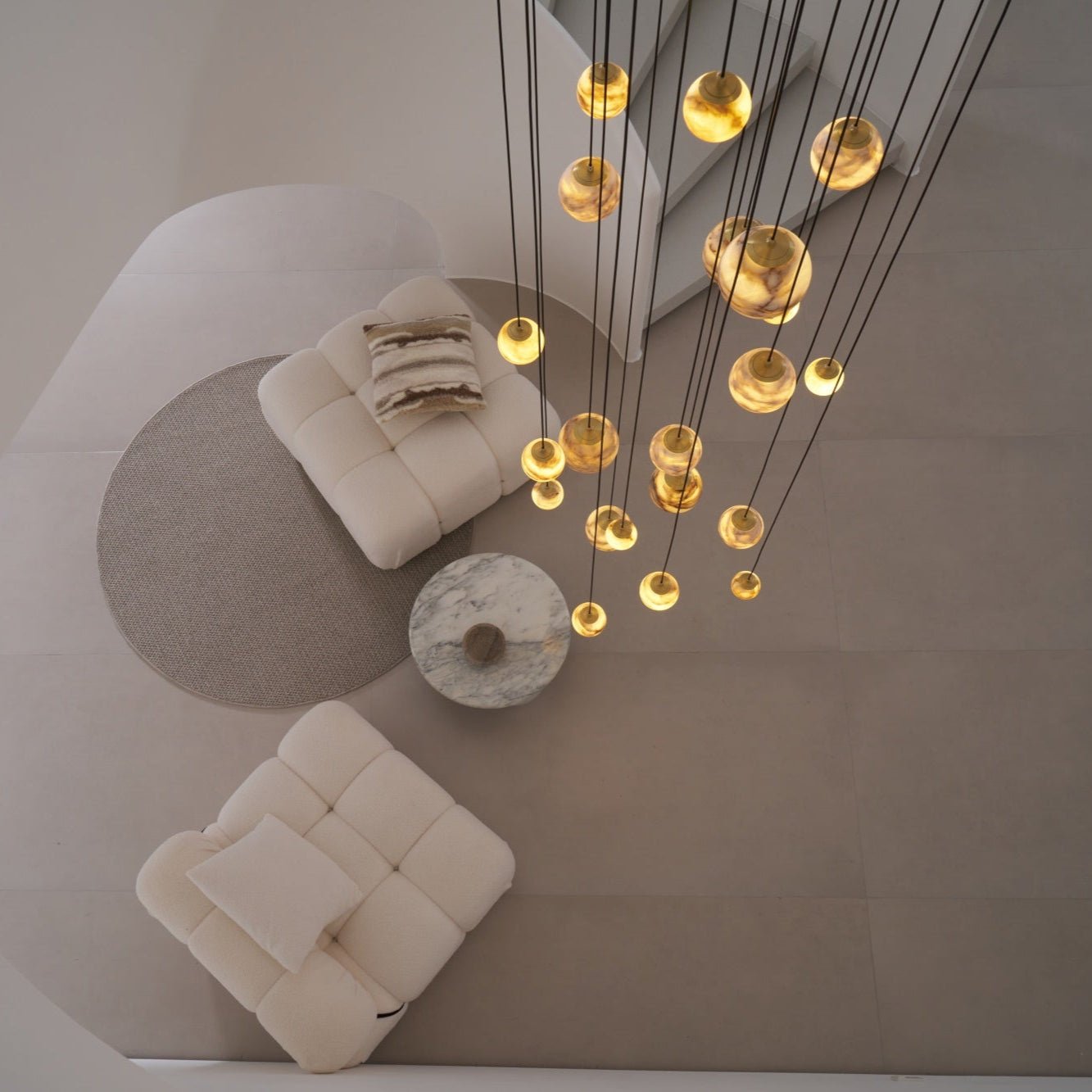 Lustre moderne Brynar en Doré et Naturel albâtre