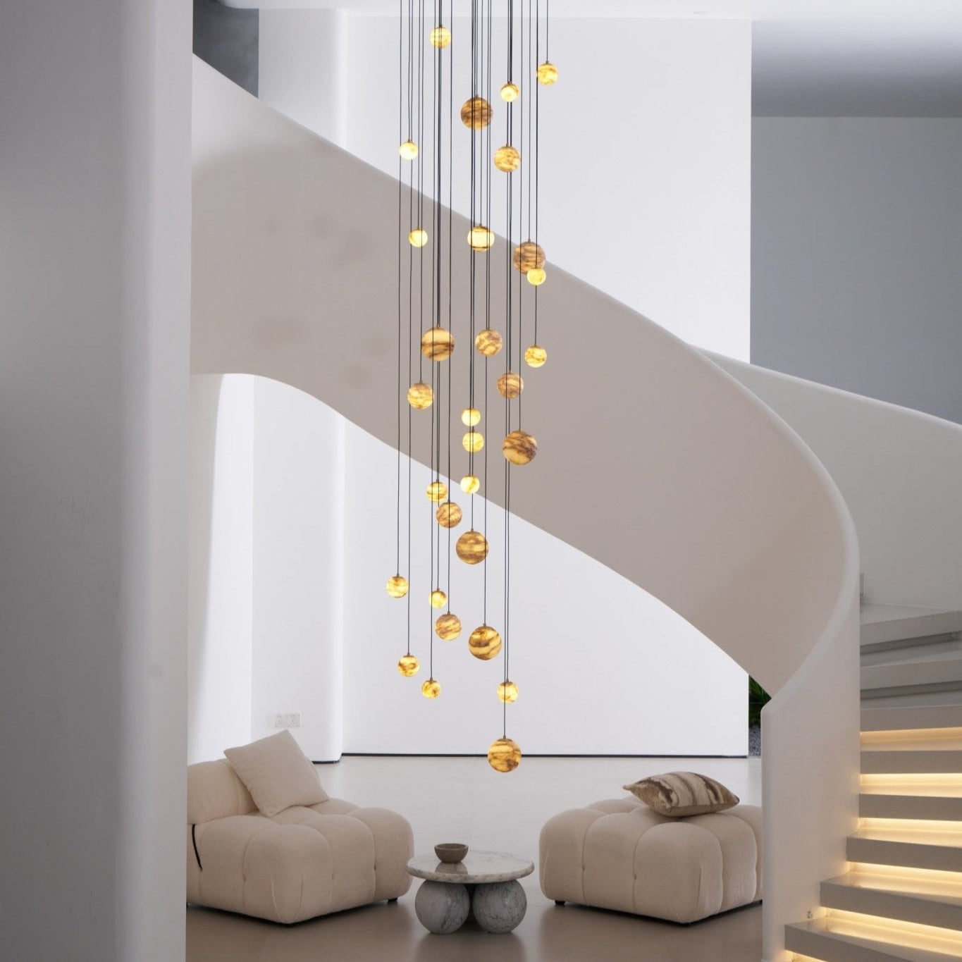 Lustre moderne Brynar en Doré et Naturel albâtre