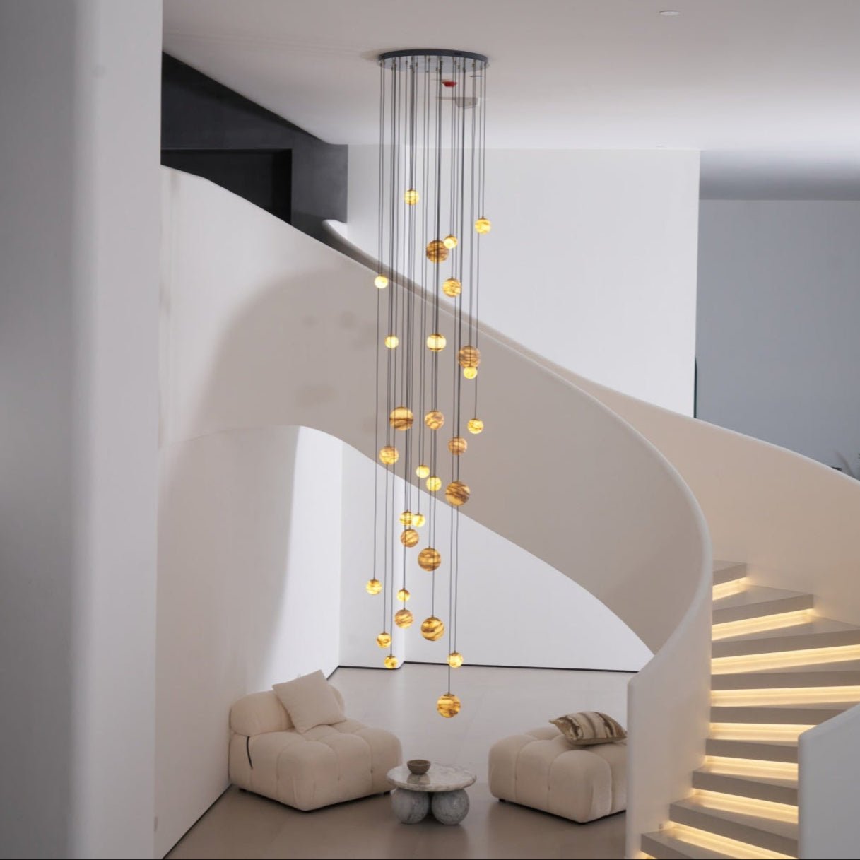 Lustre moderne Brynar en Doré et Naturel albâtre